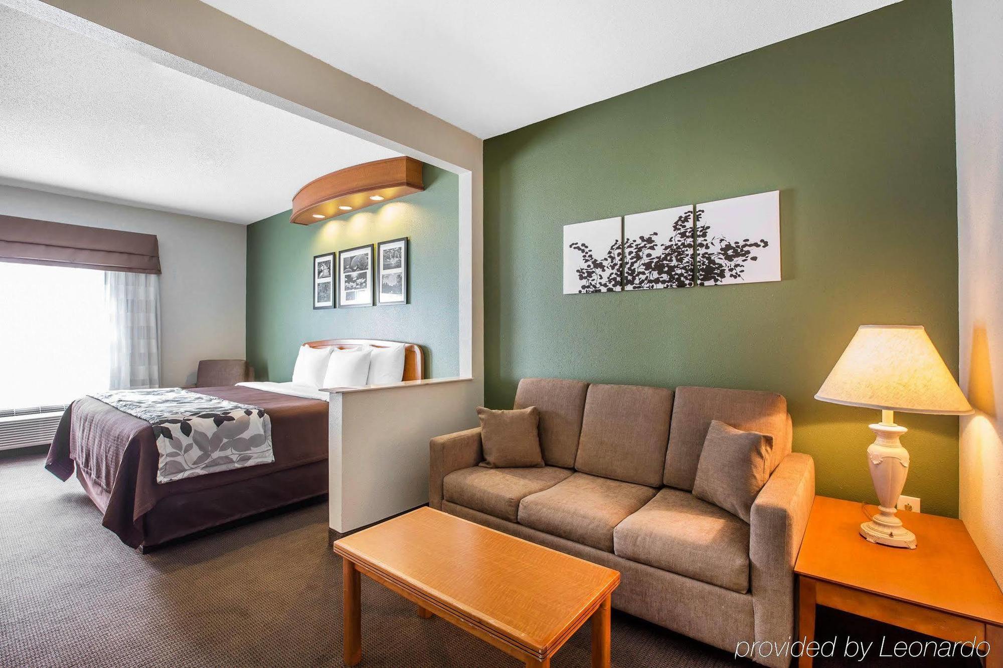 Clarion Pointe Albemarle Hotel Exterior foto
