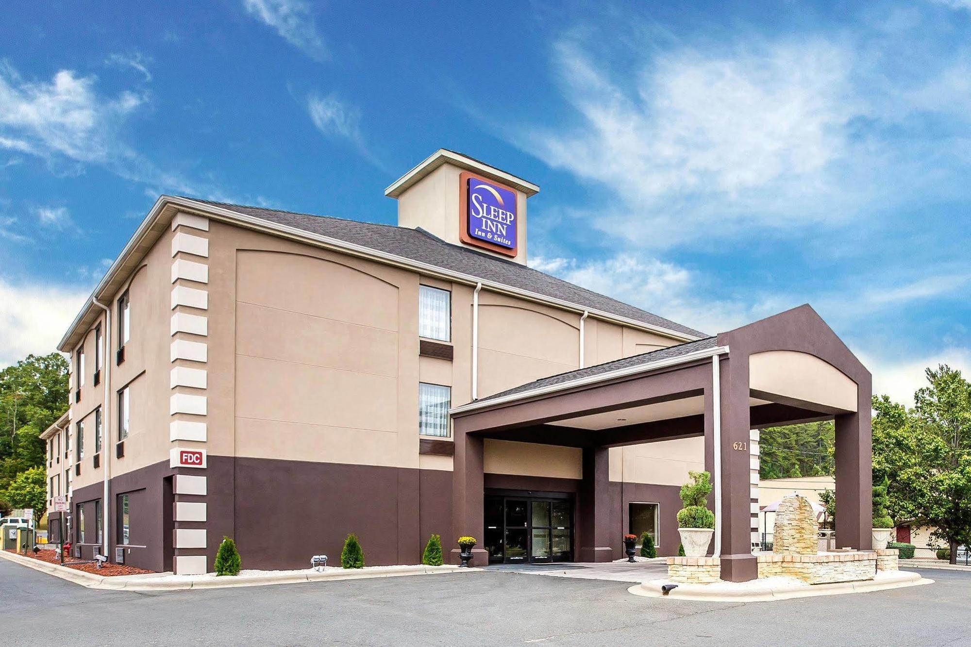 Clarion Pointe Albemarle Hotel Exterior foto